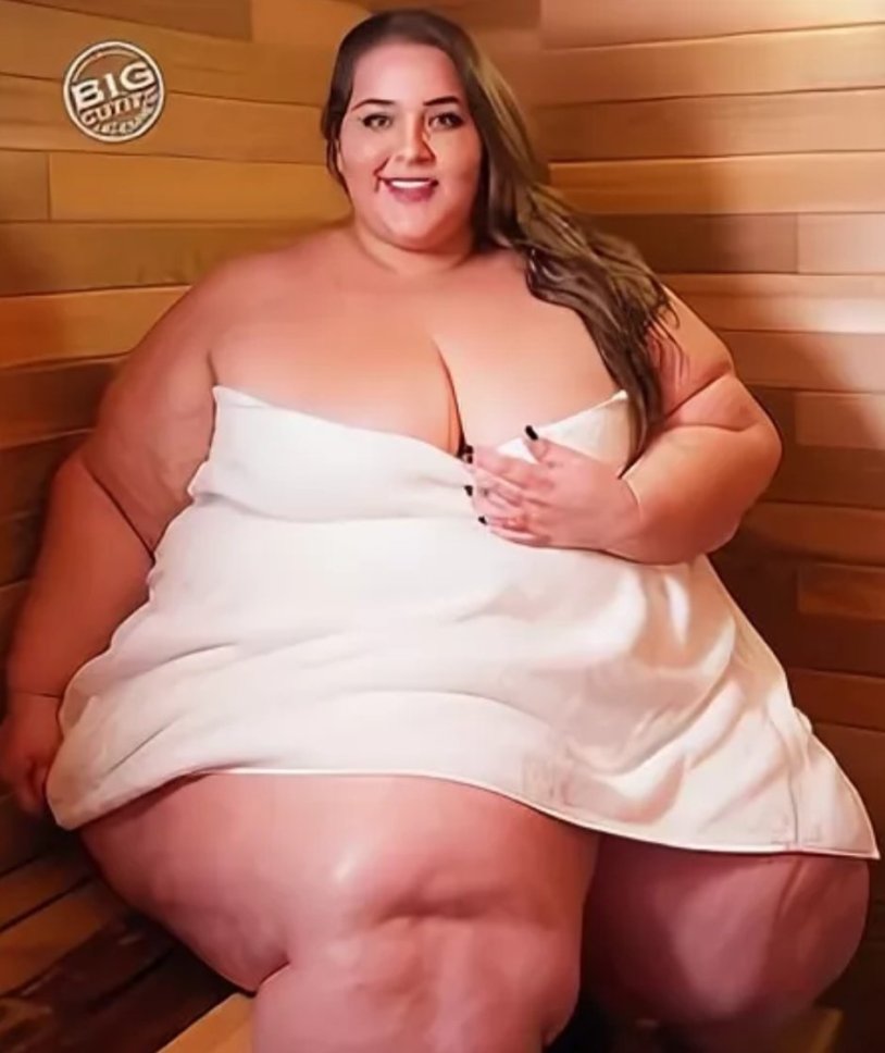 Fat girls in the bath