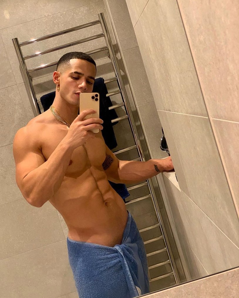 Beautiful naked guys in the mirror