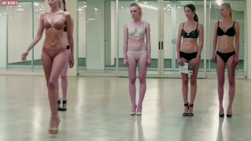 Neon demon naked actresses