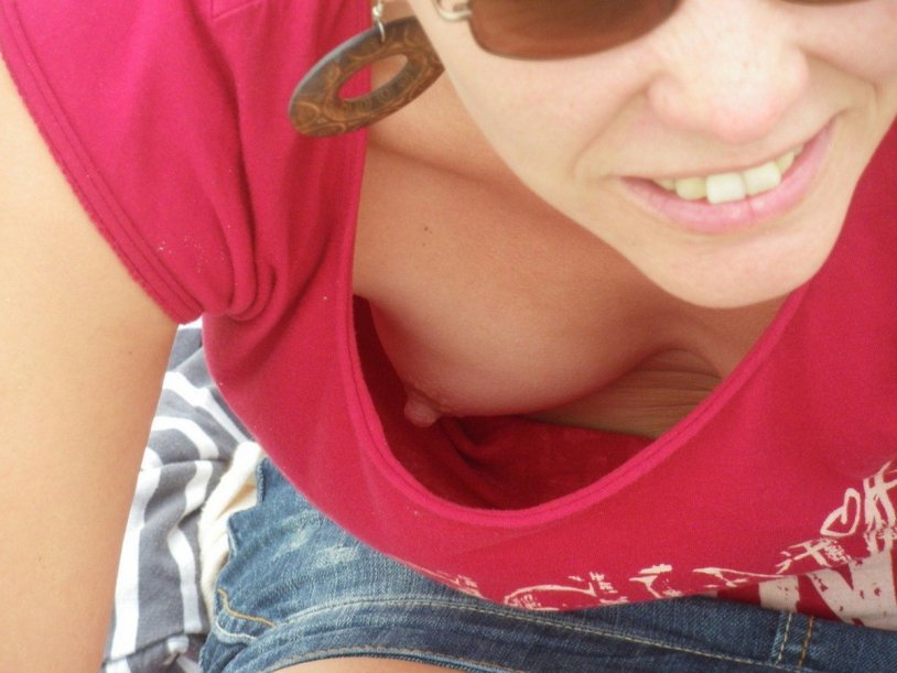 The girl lit her chest