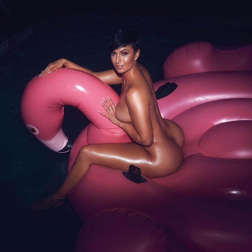 Zahru Alice Zahra Elise 18