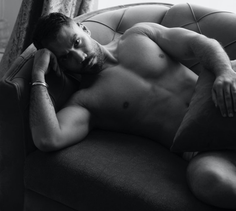 Photo shoot in the style of nude men