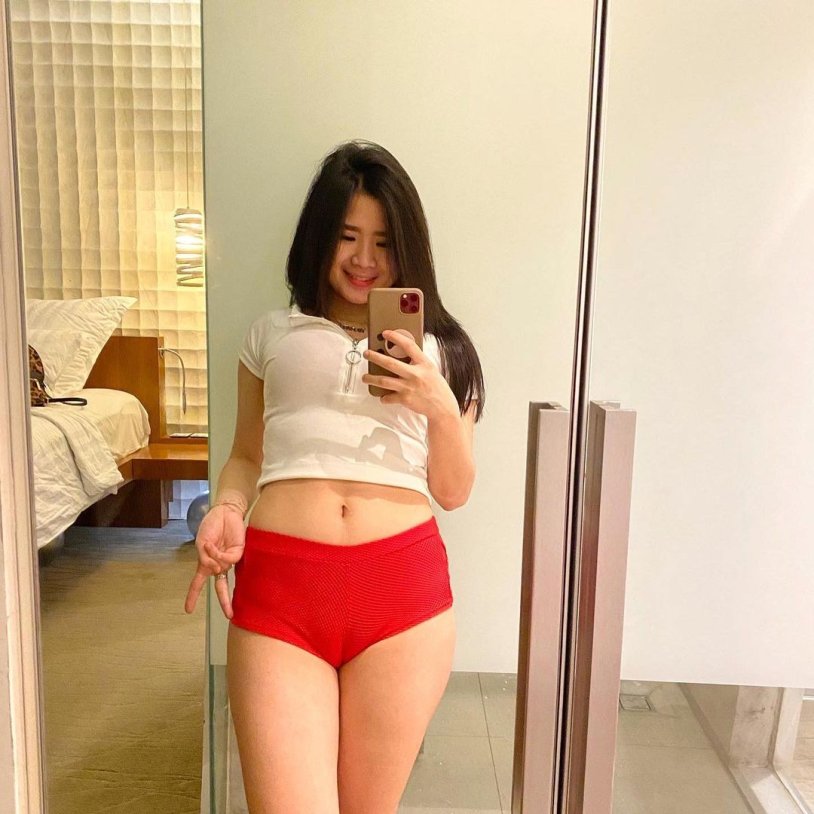 Vania Gemash Keliatan