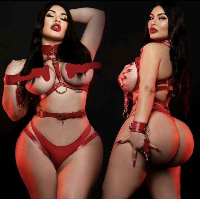 Porn actress NolaCarolina