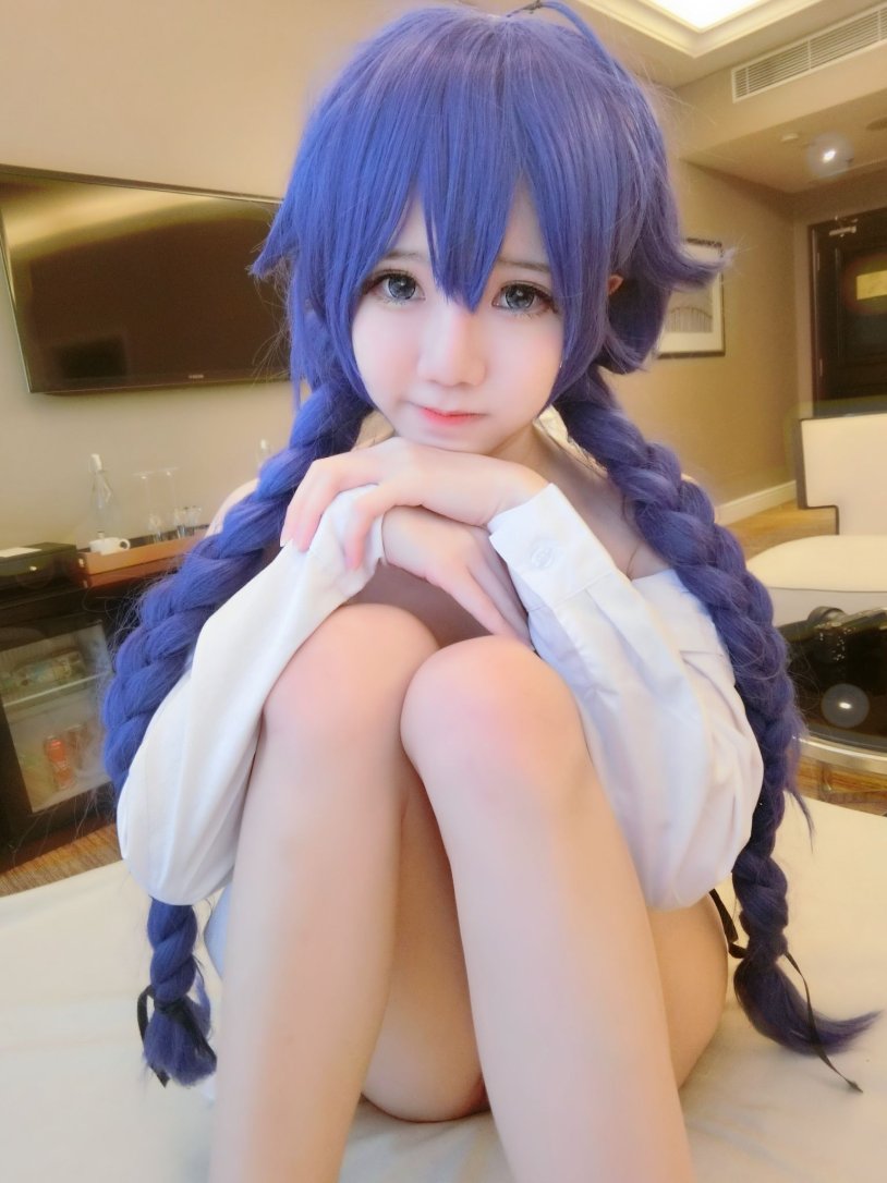 Roxy Migurdia Cosplay