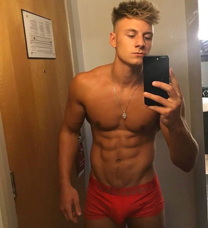 Max Wyatt (Max Wyette)