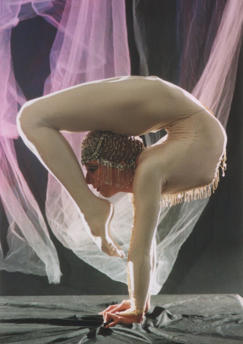 Contortion by Michaelfusselbirne