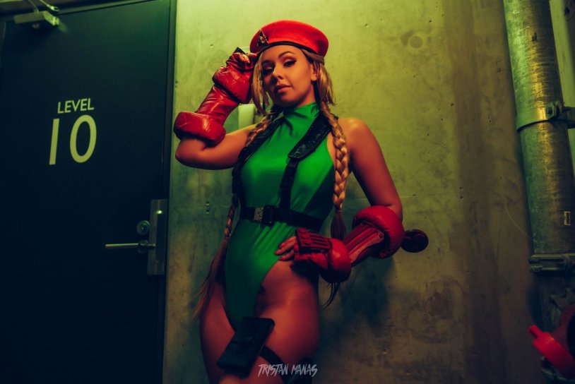 Amy thunderbolt cosplay ass