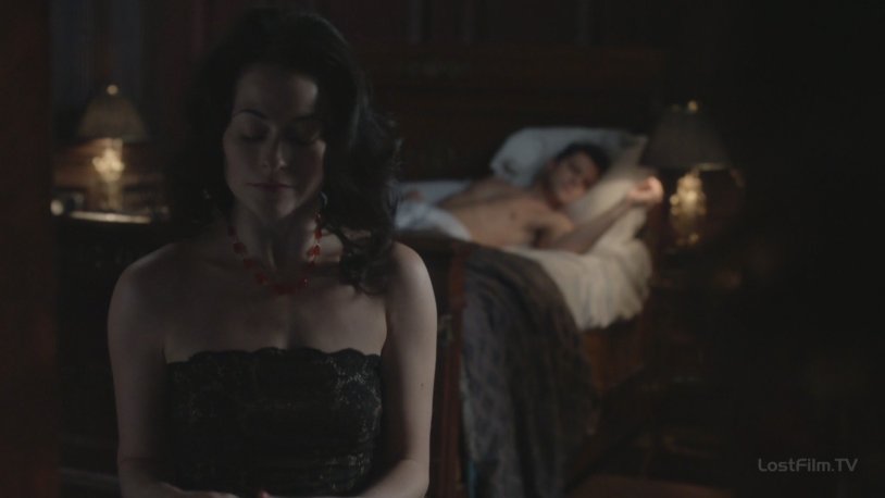 Actress Lara Pulver hot