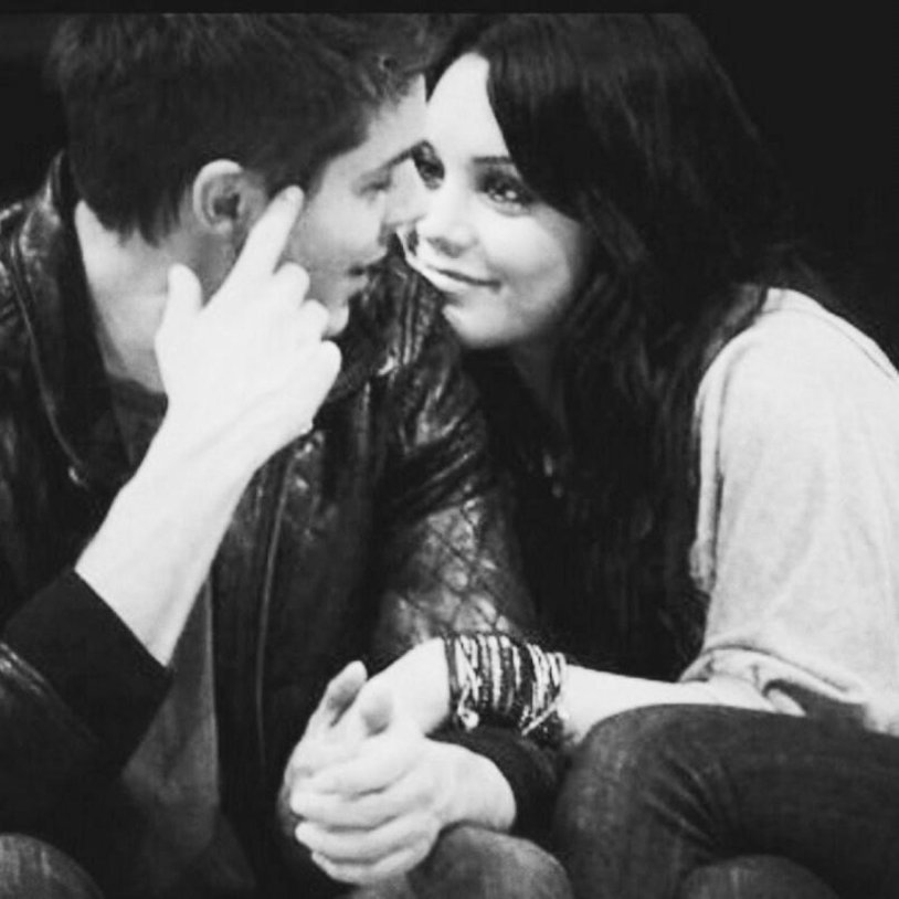 Vanessa hudgens and zac efron