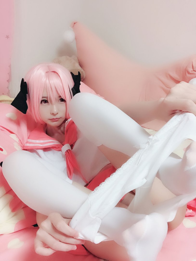 Cosplay Astolfo is naked
