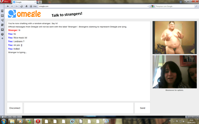 Omegle girls show their body