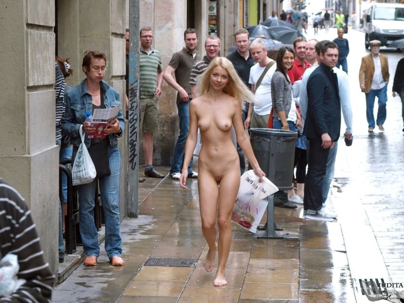 Sweden walk naked
