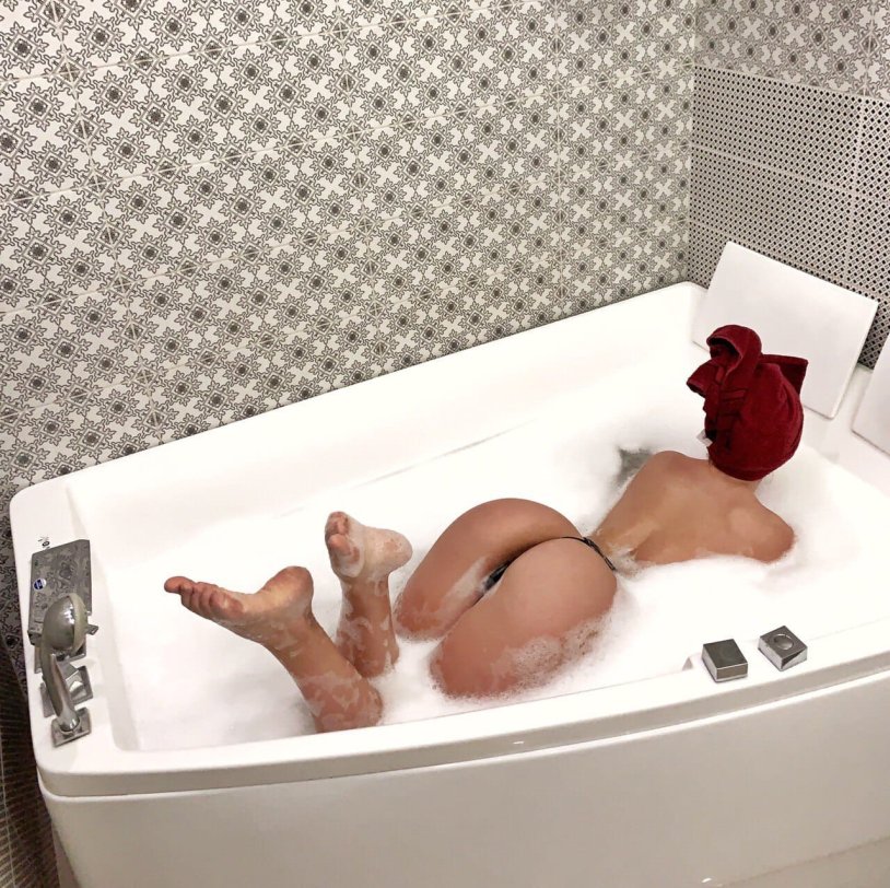 Zlata Sharvarok Onlyfans Nude Gallery Leaked