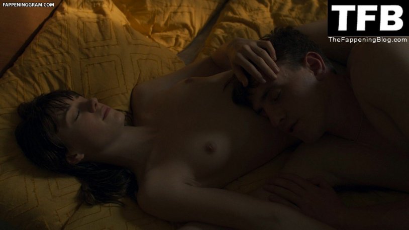 Daisy Edgar-Jones Naked