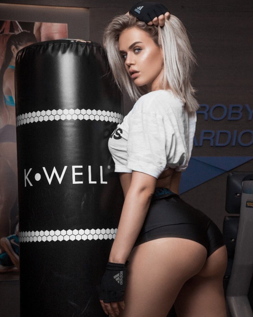 Kejviina Kthella naked