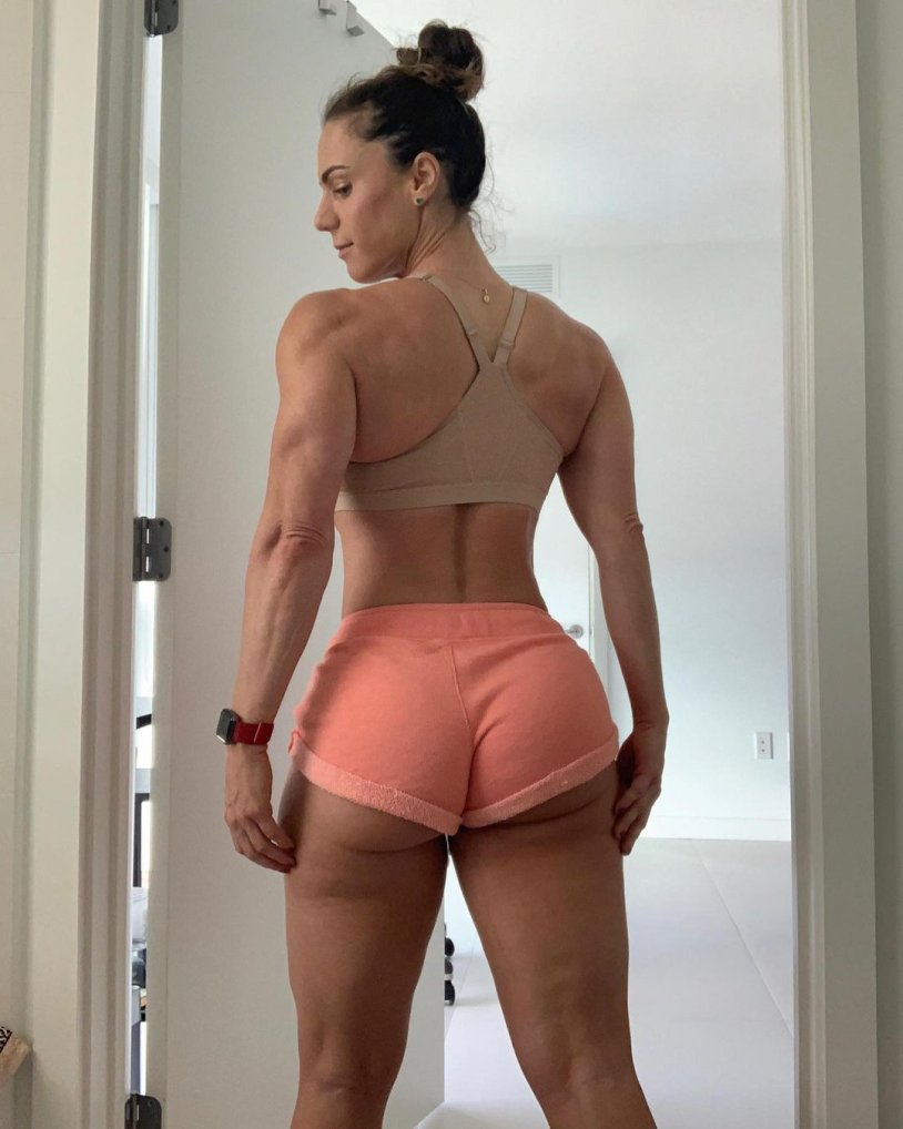 Fitness model Linda