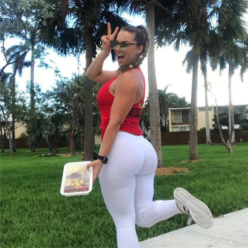 Linda Durbesson Twerk