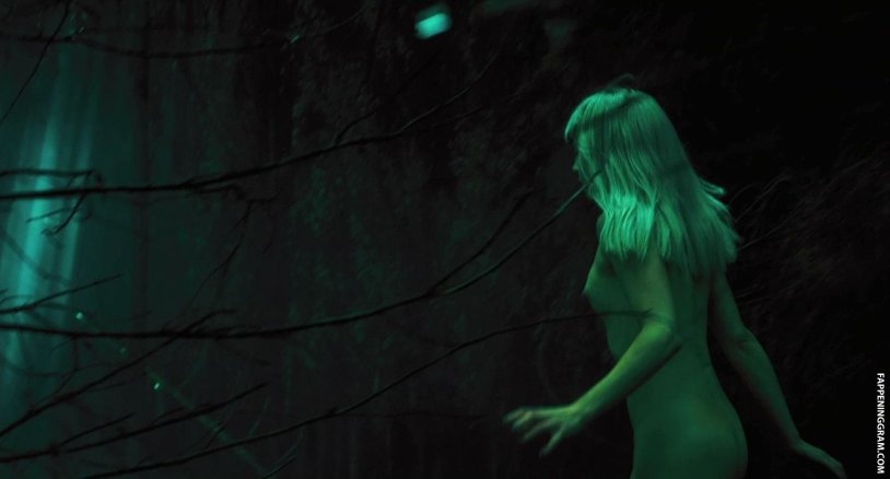 Sirsha Ronan Naked in films