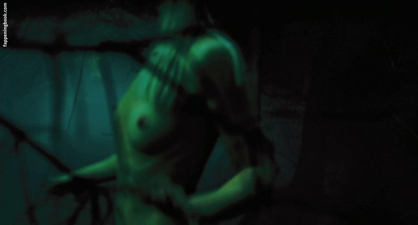 Sirsha Ronan Naked in films