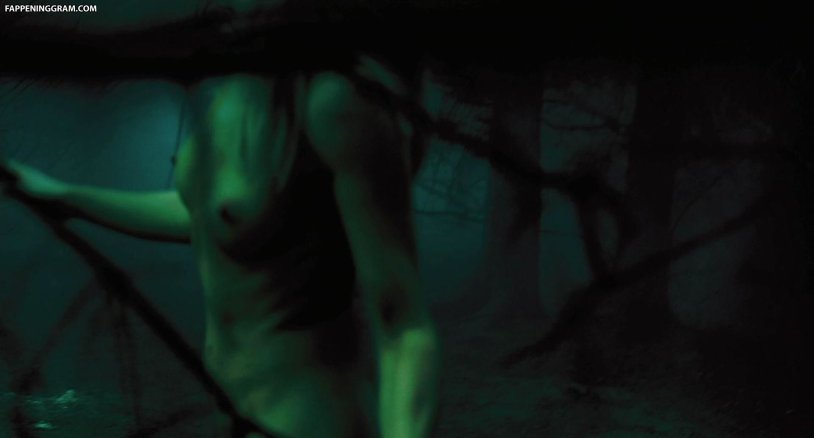 Sirsha Ronan Naked in films