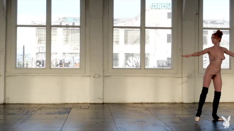 Naked.taylor.krystal. Balerina. Photo