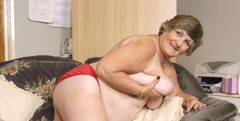 Grandma Libby Porn Model in Pantyhose Fucking