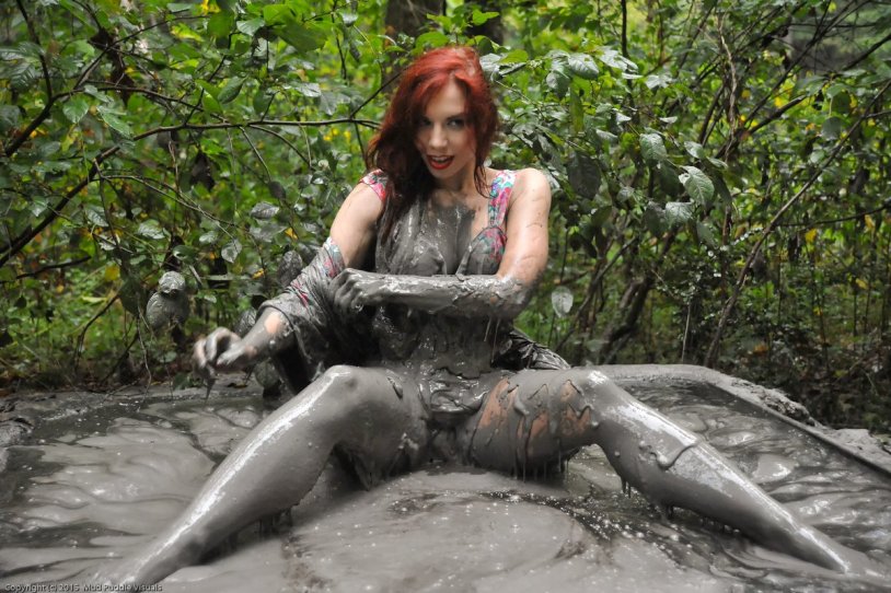 Ludella hahn in Quicksand