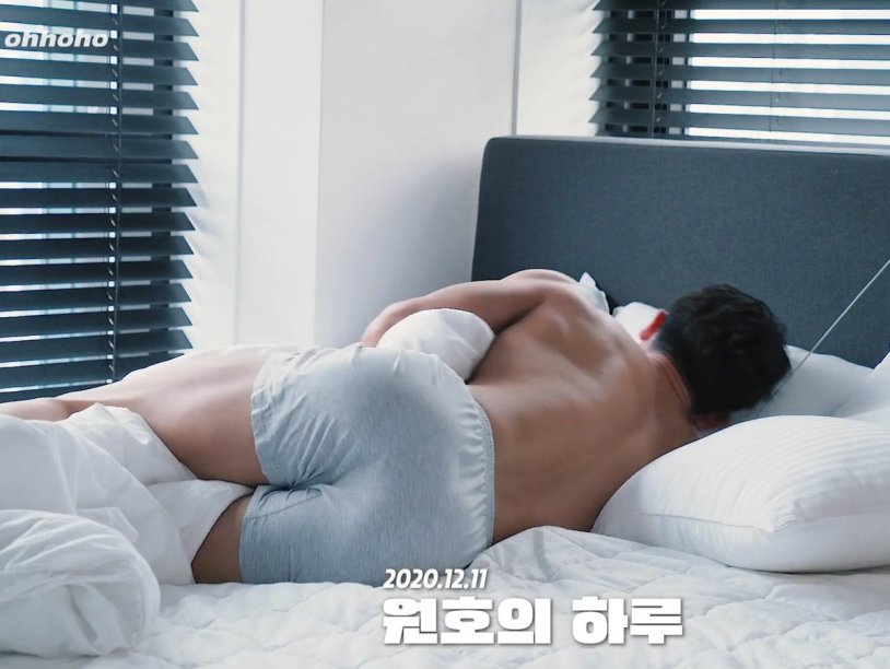 Beautiful ass on the bed