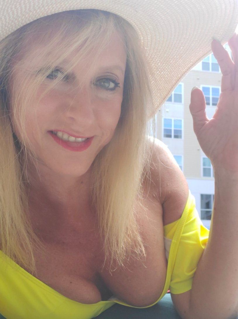 Reba Fitness Model adult