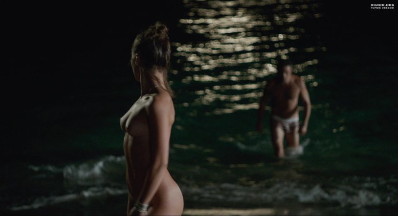 Lola Le Lann an awkward moment