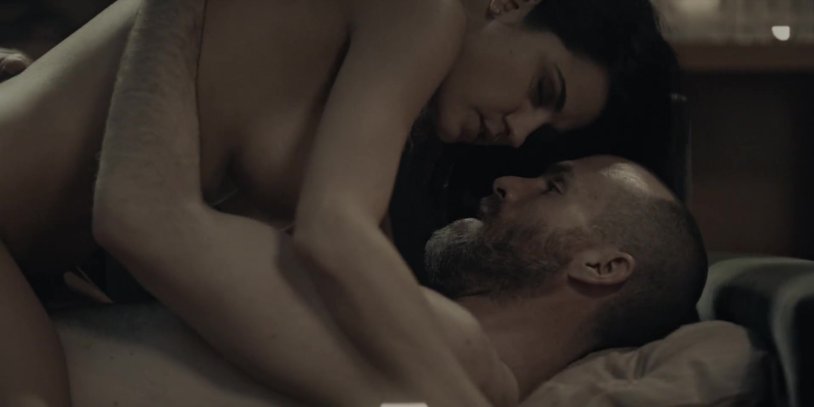 Might pererons naked in the cinema