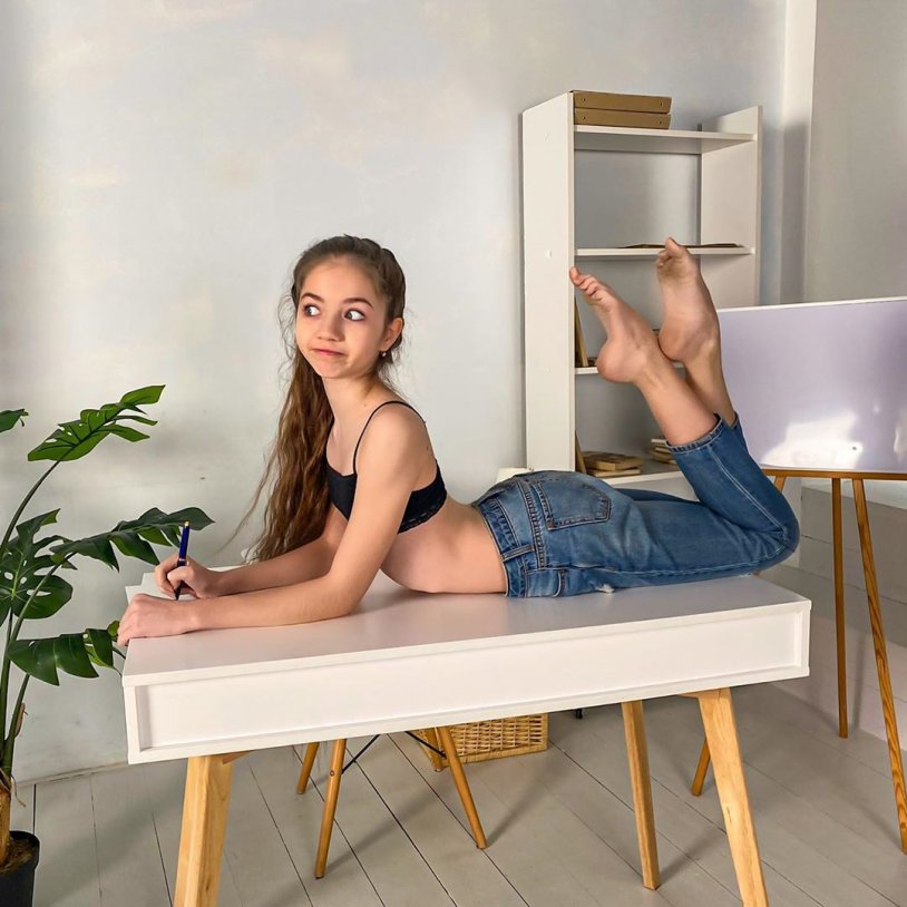 Dana Taranov photo shoot