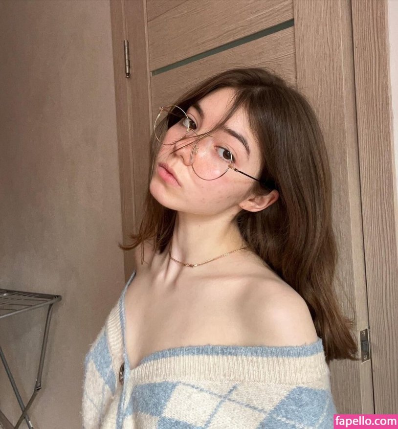 Eva Sayri Plumpy Mage drain