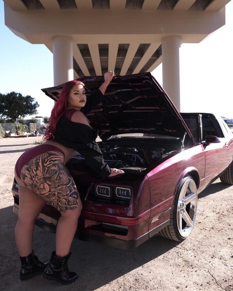 STEPHANY GONZALEZ HOT