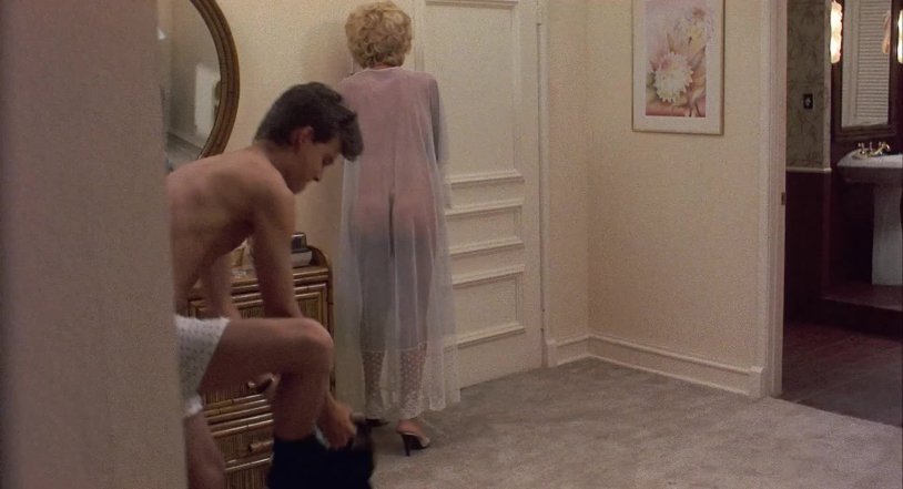 Leslie Istebruk erotic