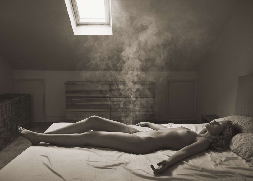 Photoshoot with a cigarette