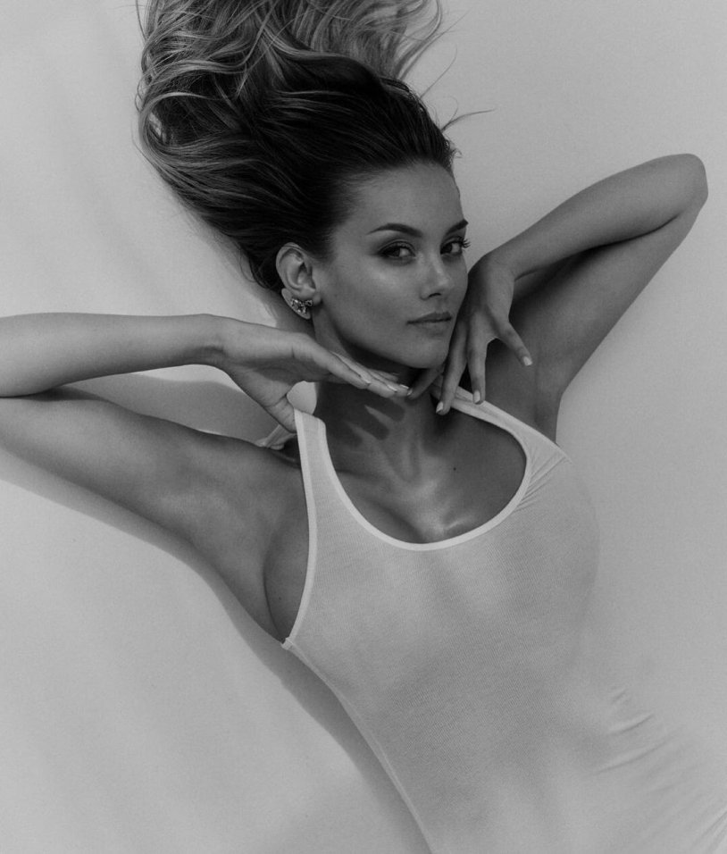 Models are beautiful girls