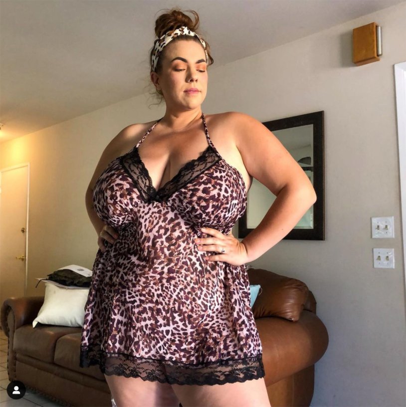 Ashleigh Dunn huge tits