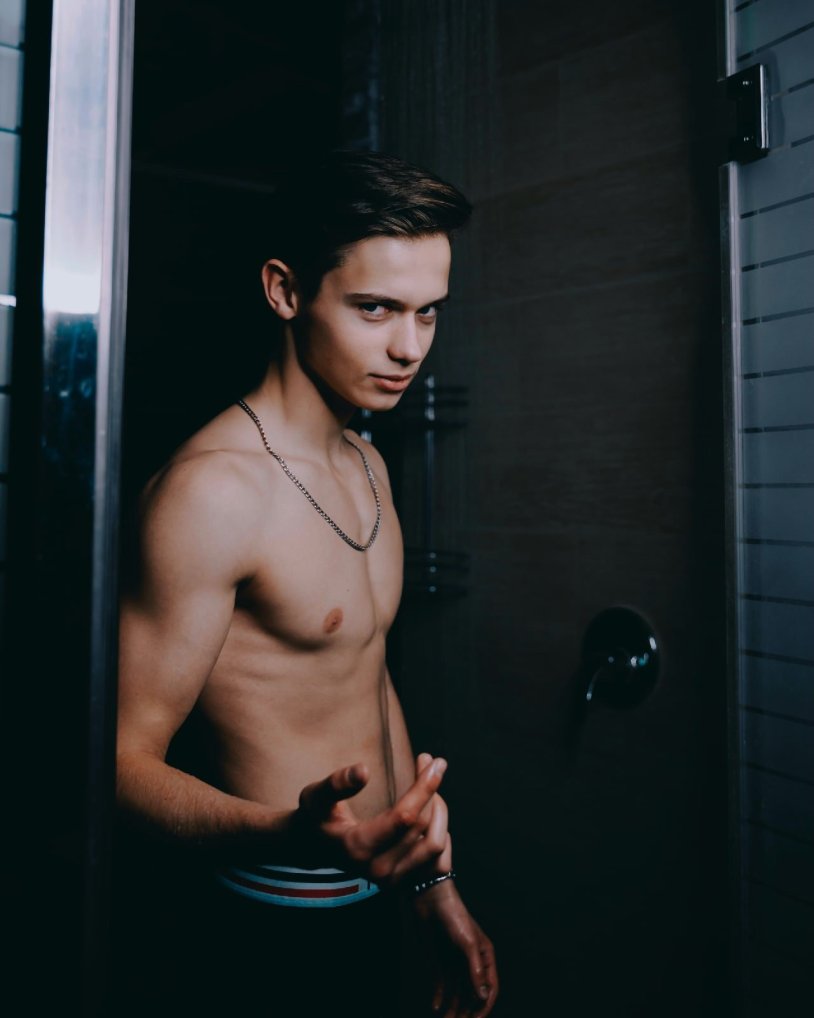 Daniil Zizhko Naked