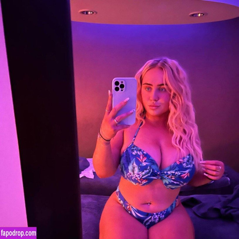 Plus-sayz-model Jamma Collins