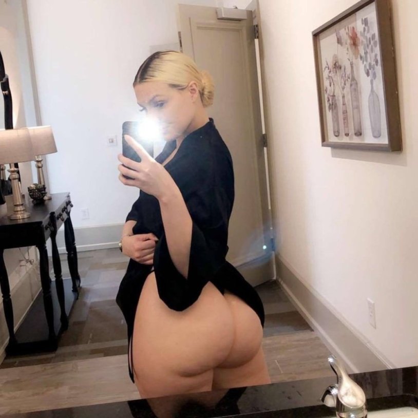 Phat Ass White Girls: P.A.W.G. 11 Film 2014