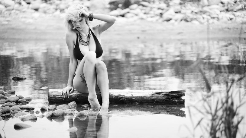 Naked in the water of the girl retro