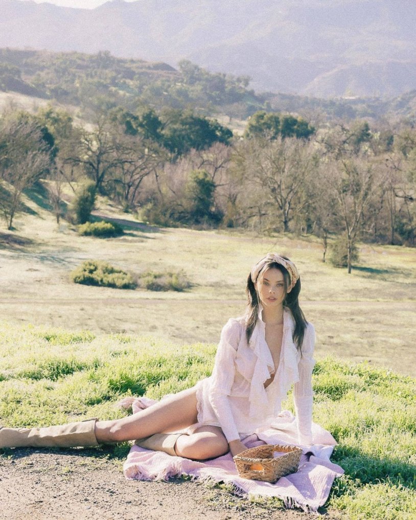 Meika Woollard Naked