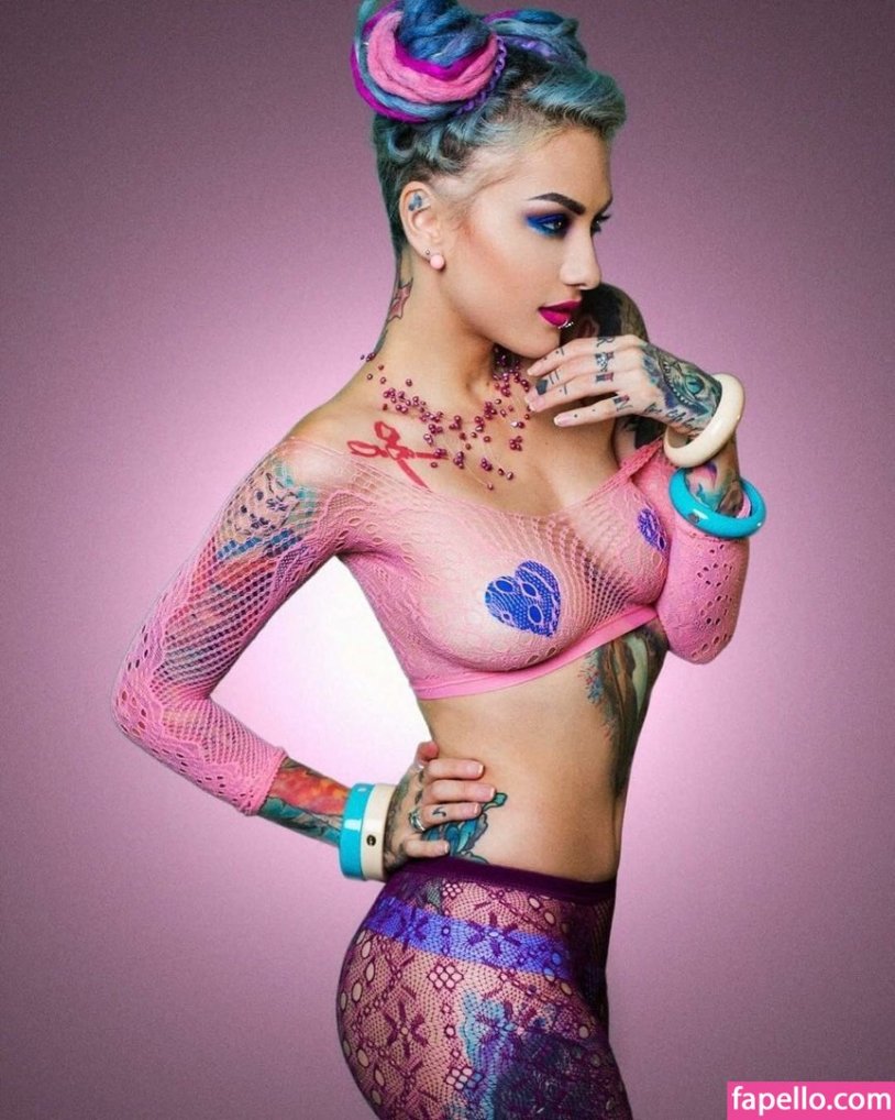 Lena Scissorhands 18