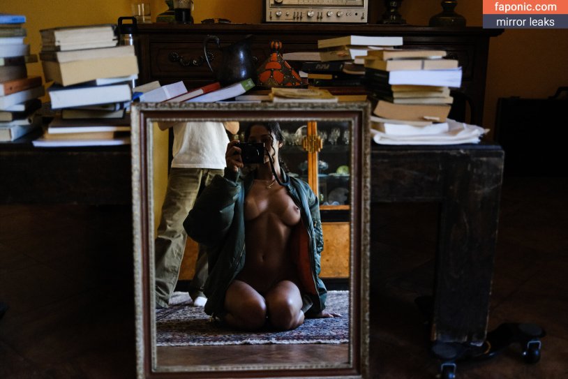 Photoshoot in the library