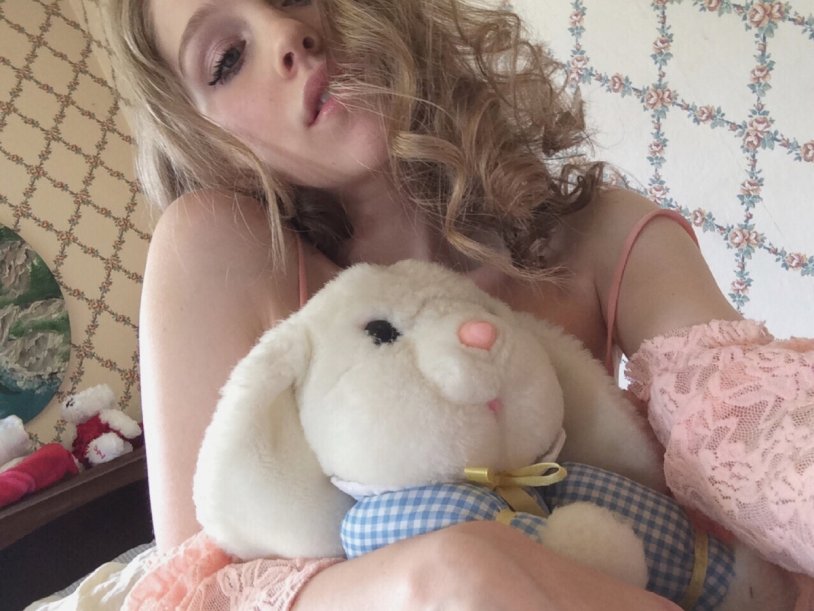 Hannah Hallysem Trans