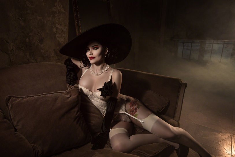 Kalinka Fox Cosplay Lady Dimitrescu