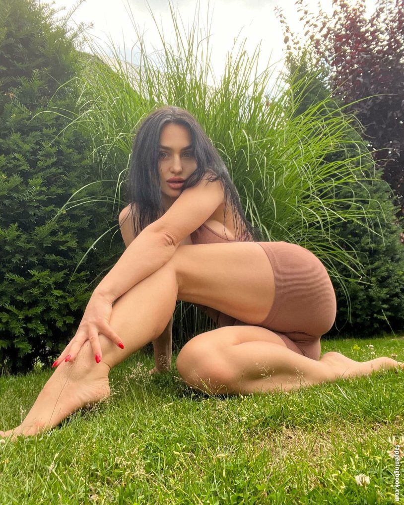 Demidova Helenka Onlifans