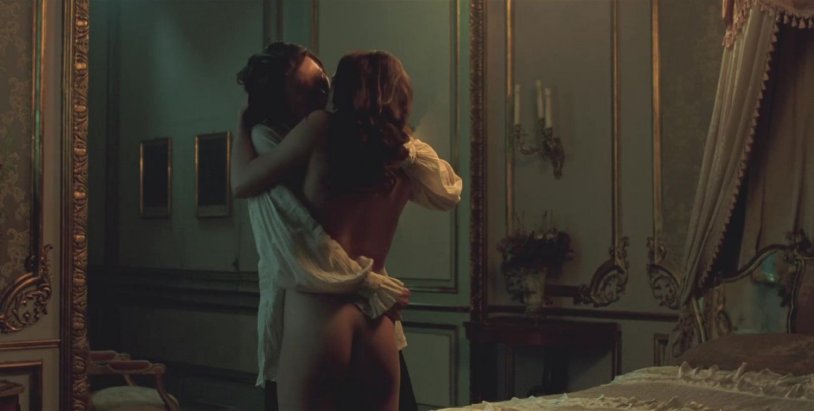 Alicia Vikander is naked